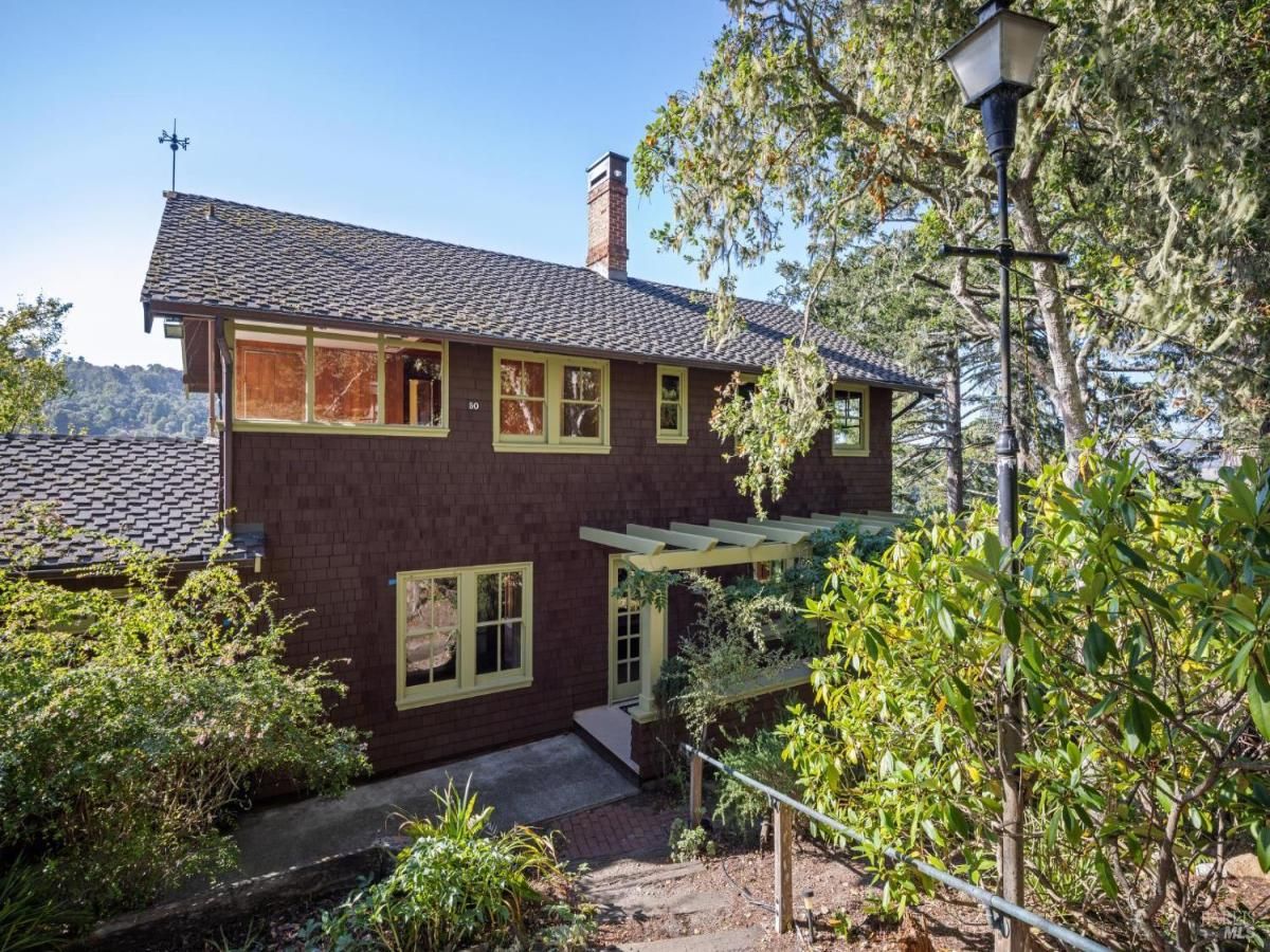 MLS #325075678 img 0