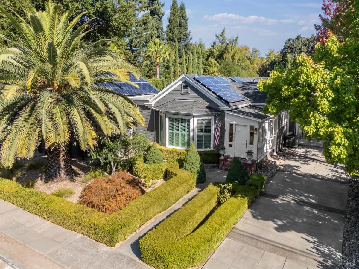 MLS #325076138 img 0