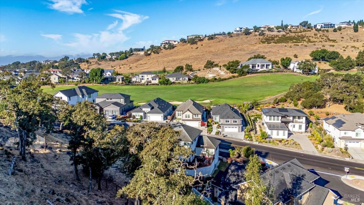 MLS #325076342 img 0