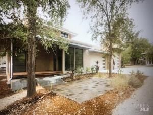 MLS #325076366 img 0