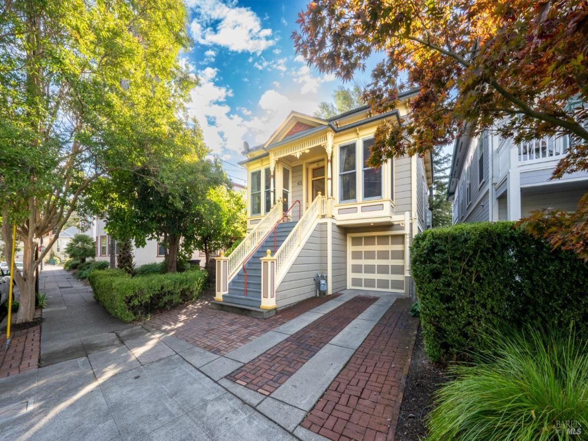 MLS #325076382 img 0