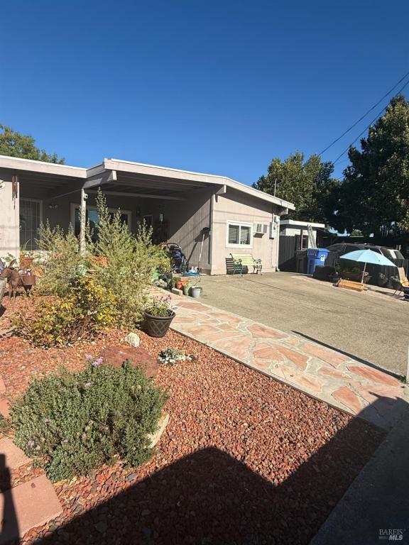 MLS #325076546 img 0