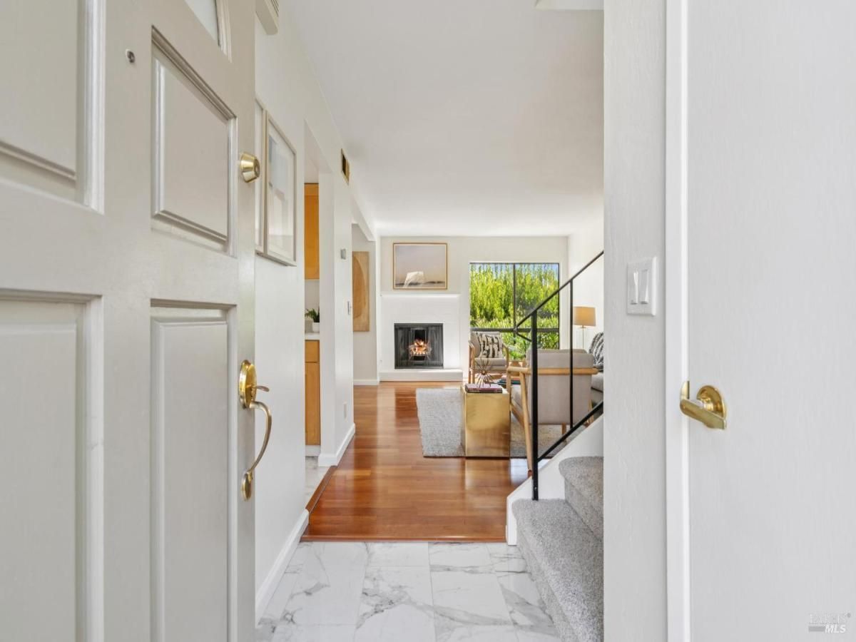 MLS #325076822 img 0