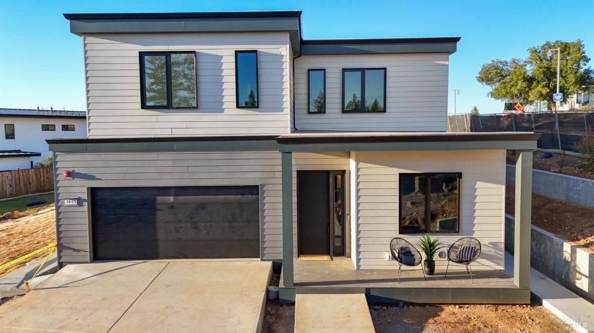 MLS #325076875 img 0