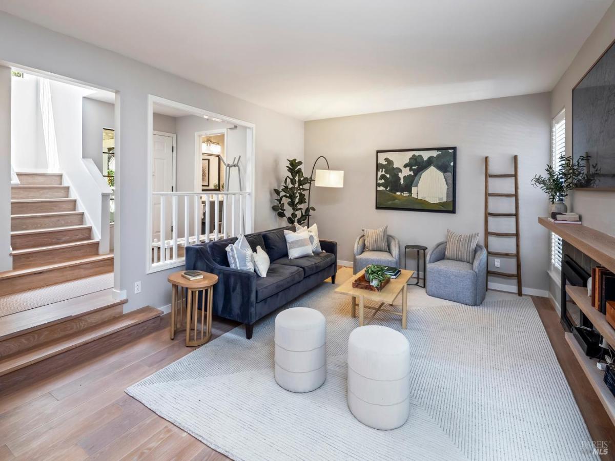 MLS #325077090 img 0