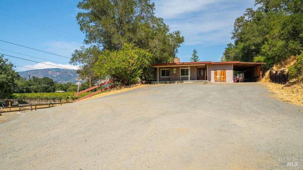 MLS #325077312 img 0