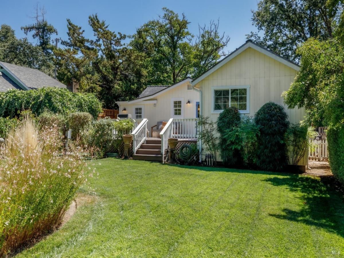 MLS #325077846 img 0