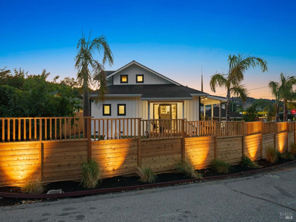 MLS #325078137 img 0