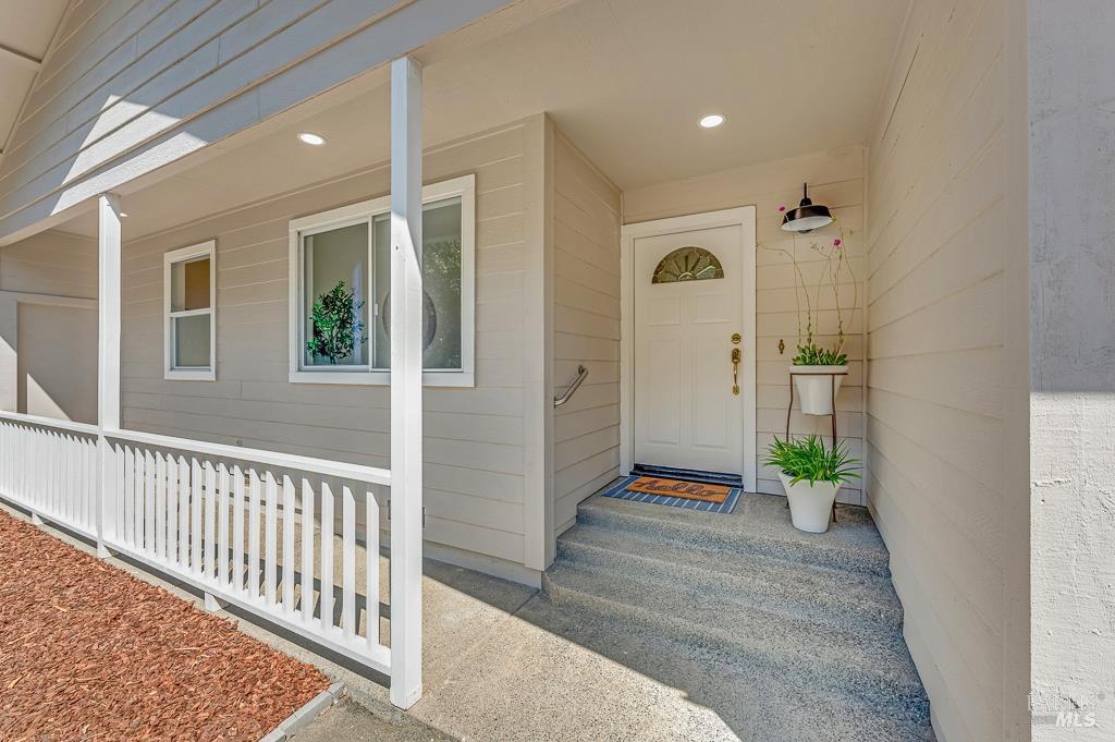 MLS #325078211 img 0