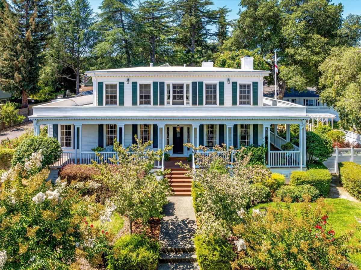 MLS #325078300 img 0