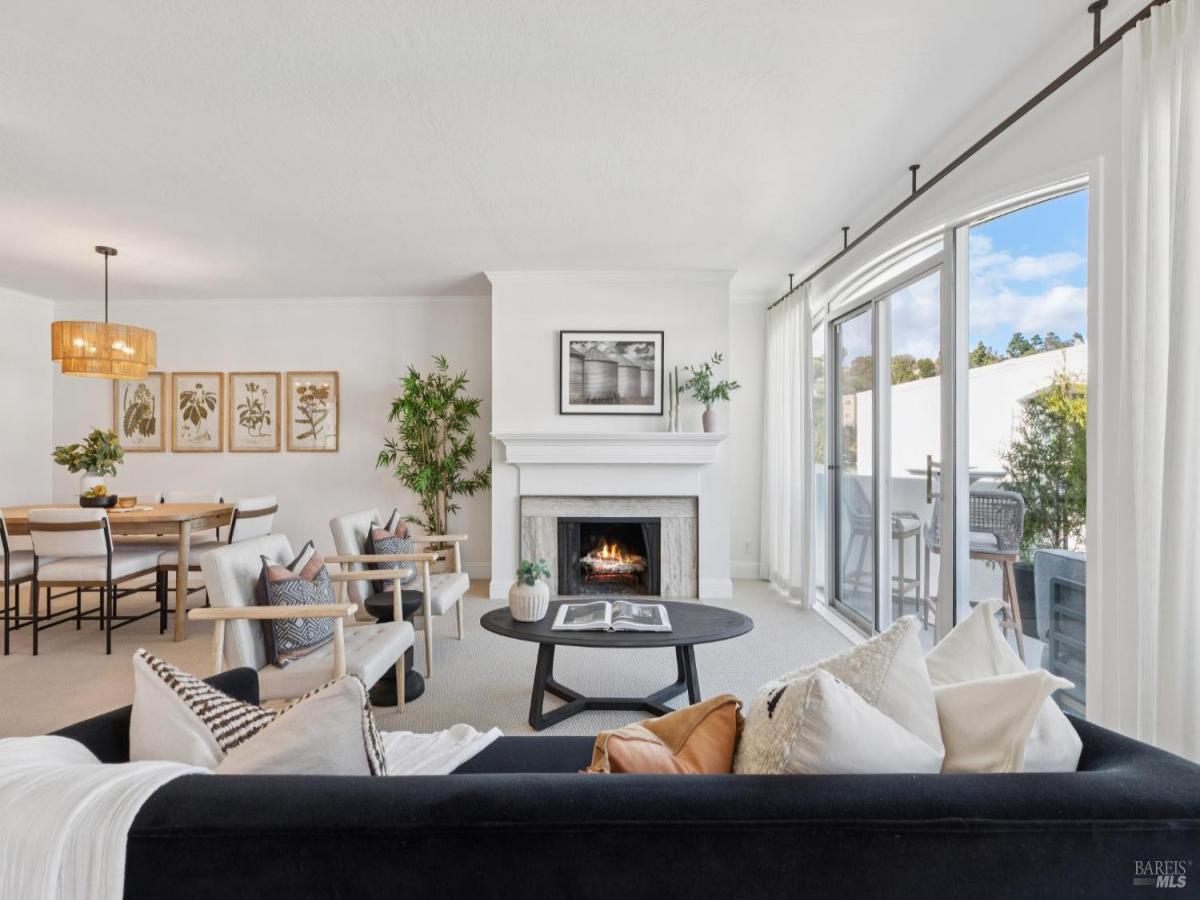 MLS #325078699 img 0