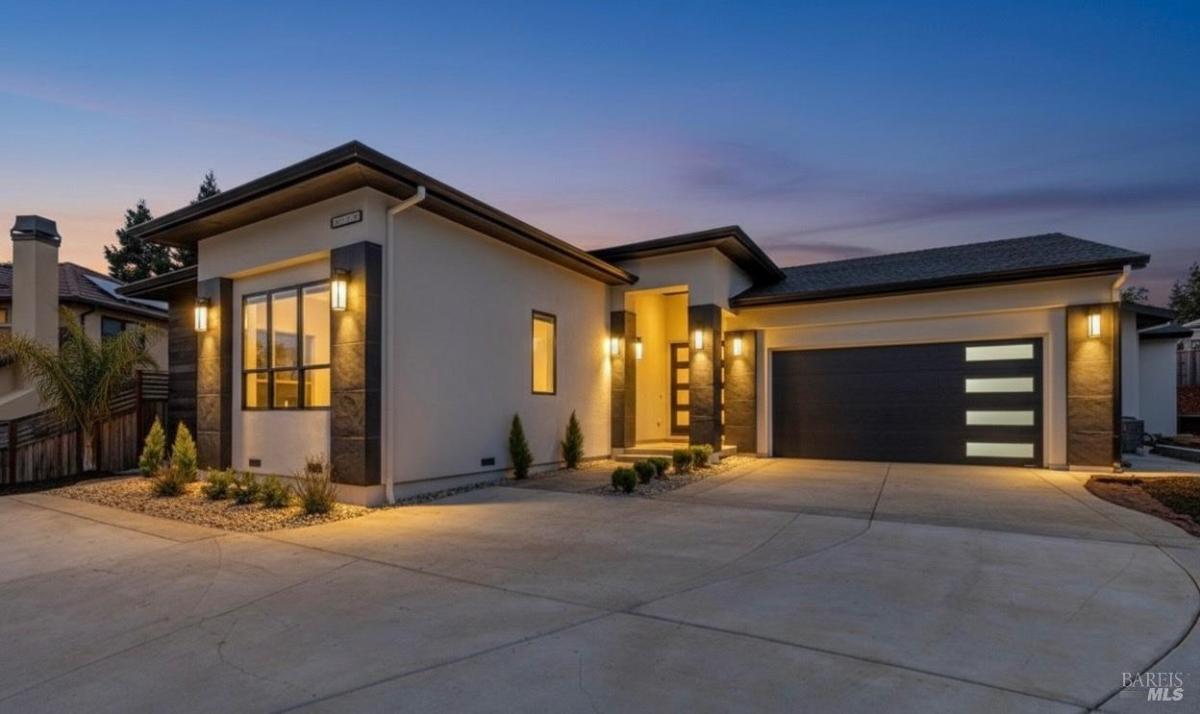 MLS #325078776 img 0