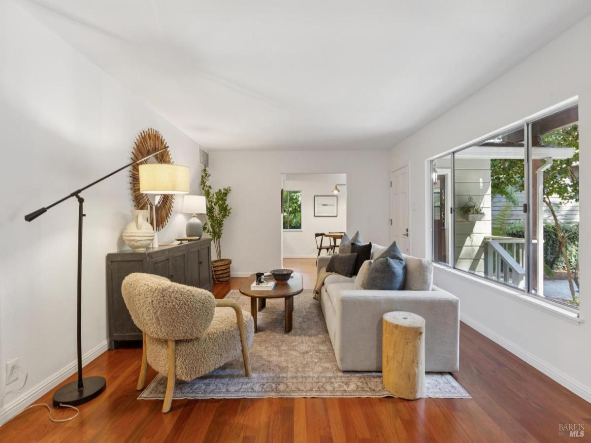 MLS #325079161 img 0