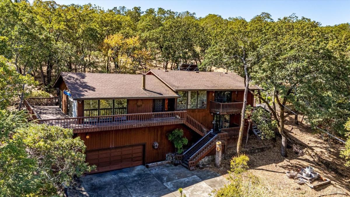 MLS #325079294 img 0