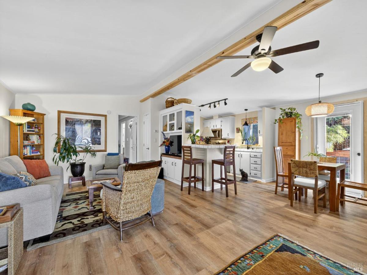 MLS #325079771 img 0