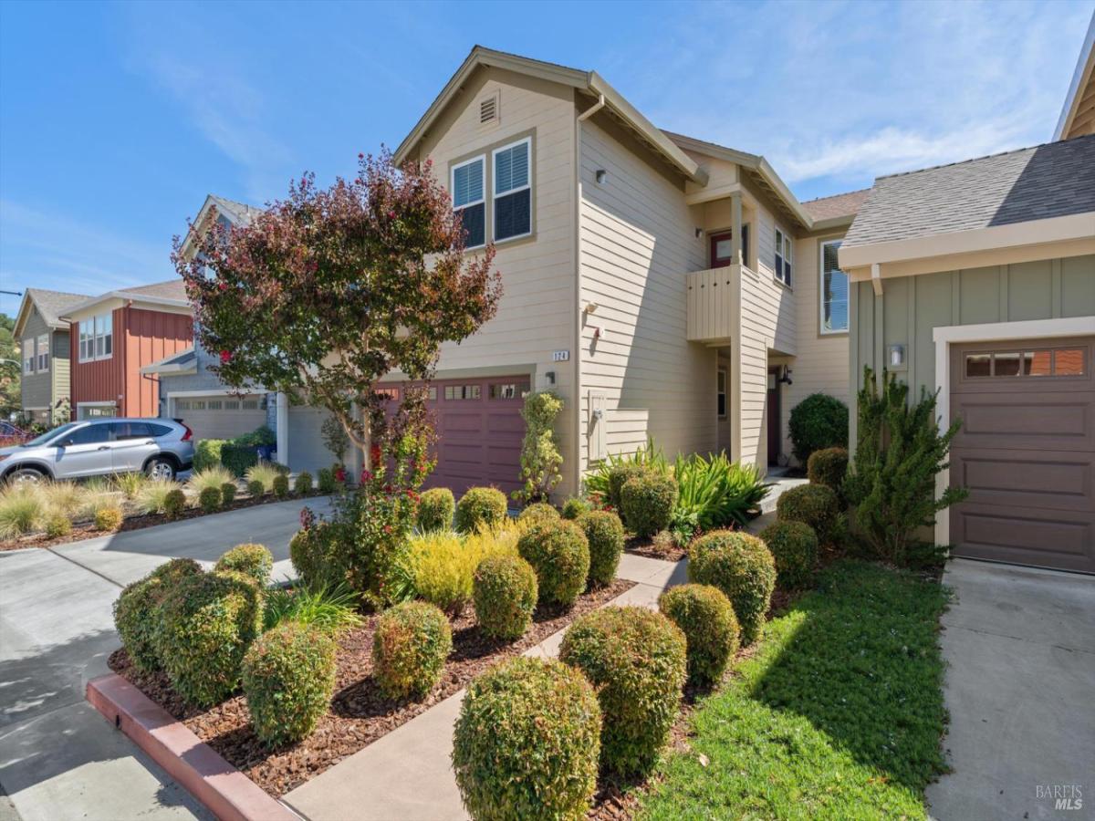 MLS #325079991 img 0