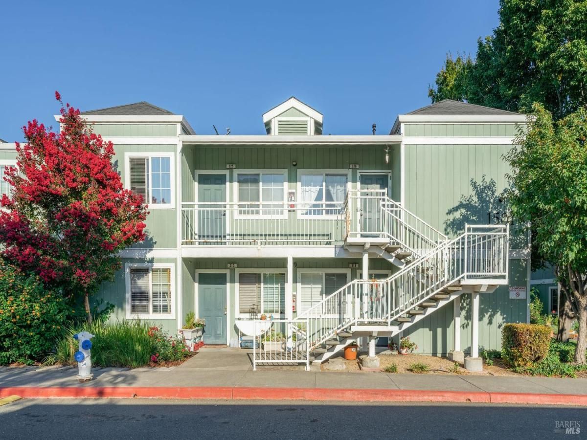 MLS #325080060 img 0