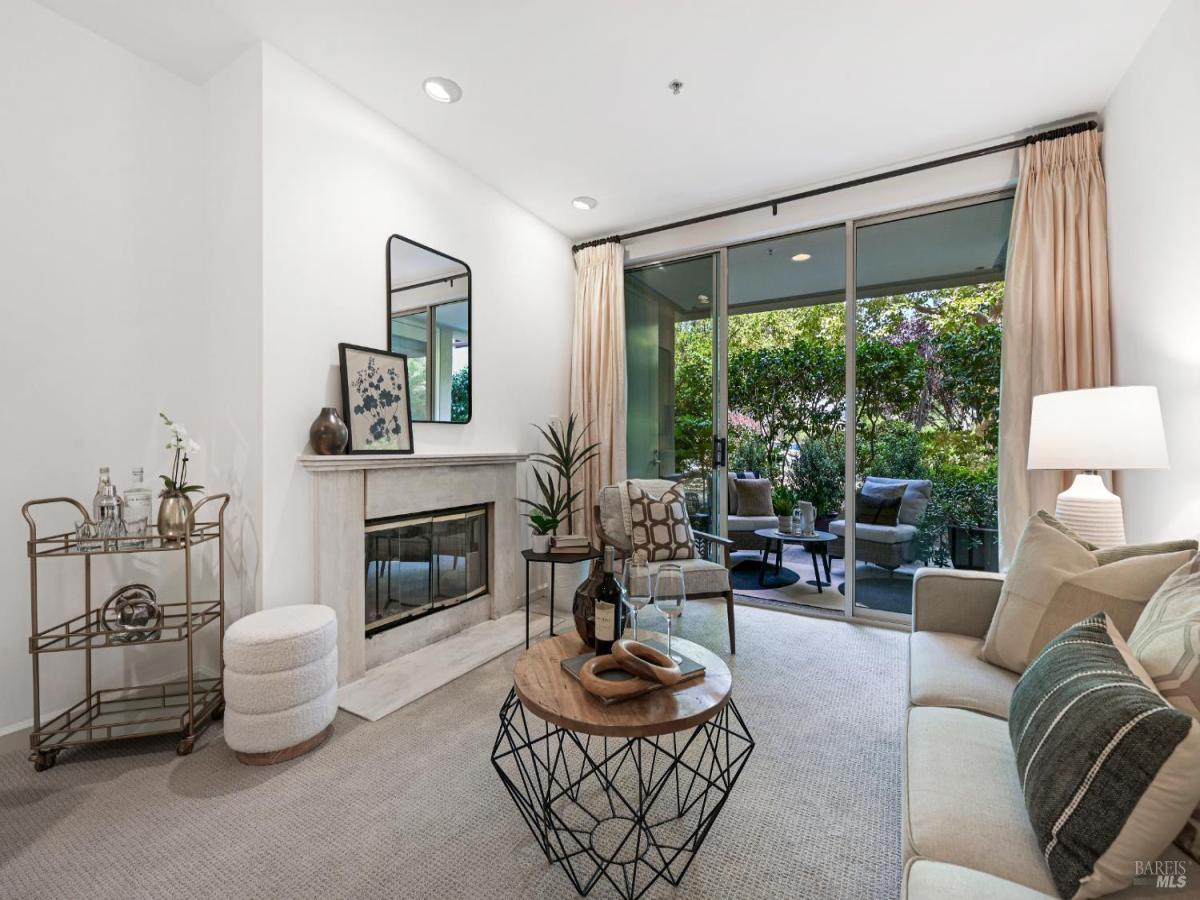 MLS #325080378 img 0