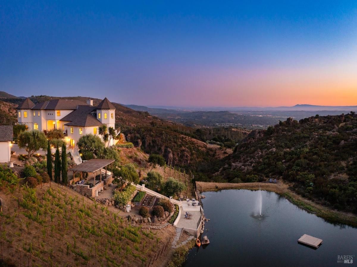 MLS #325080744 img 0