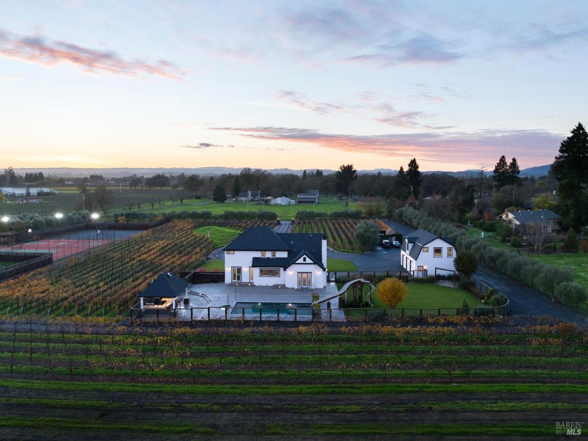 MLS #325081020 img 0