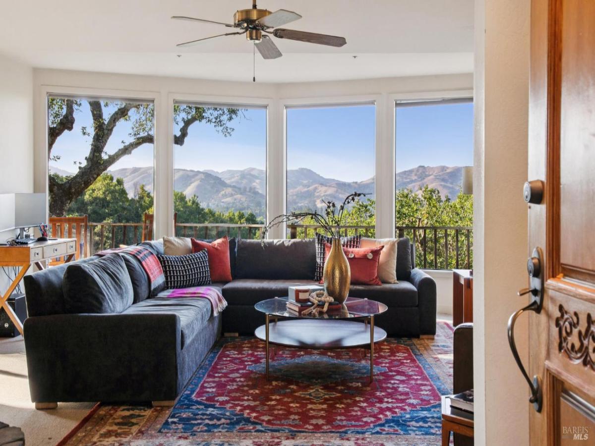 MLS #325081043 img 0