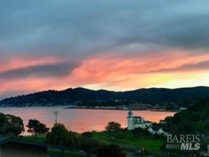 MLS #325081220 img 0