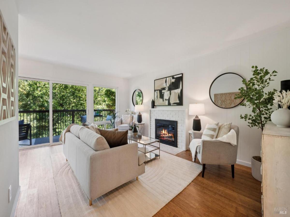 MLS #325081304 img 0