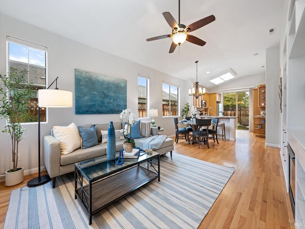 MLS #325081806 img 0