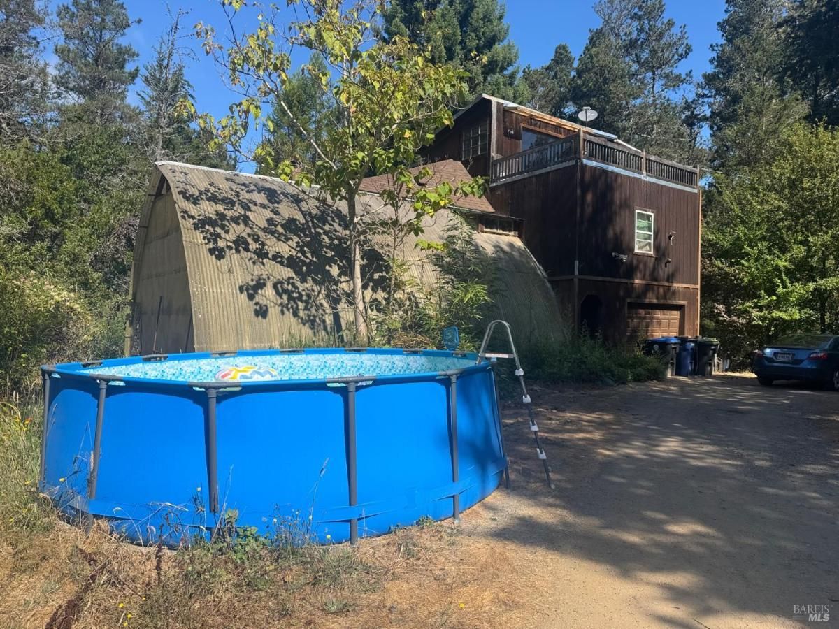 MLS #325083007 img 0