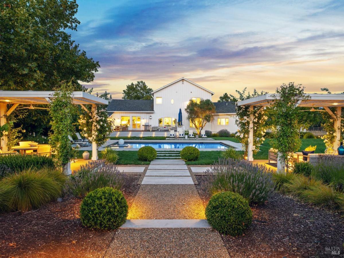 MLS #325083166 img 0