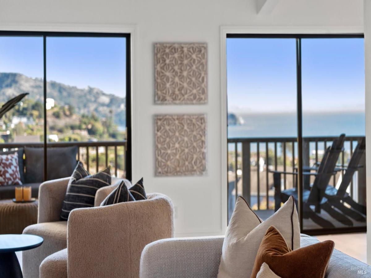 MLS #325083424 img 0