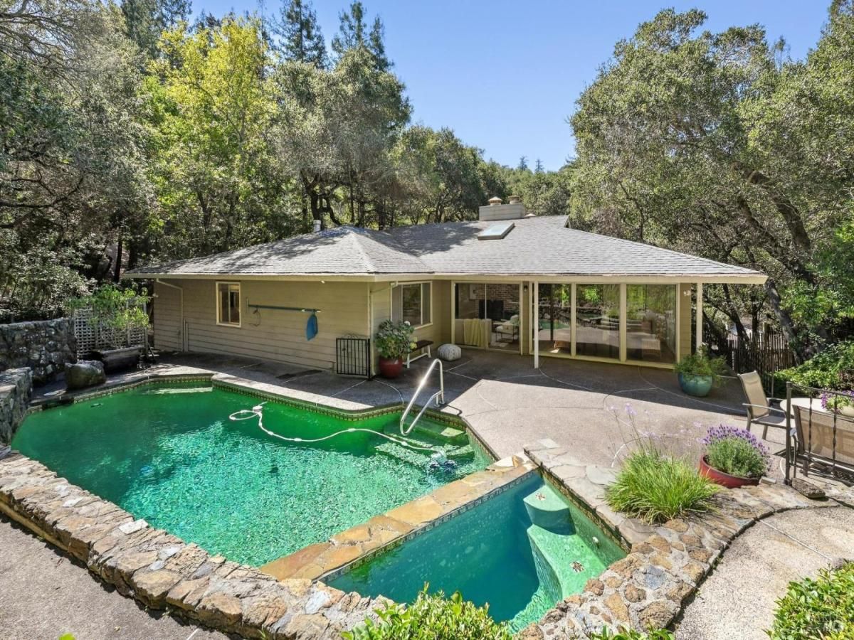 MLS #325083635 img 0