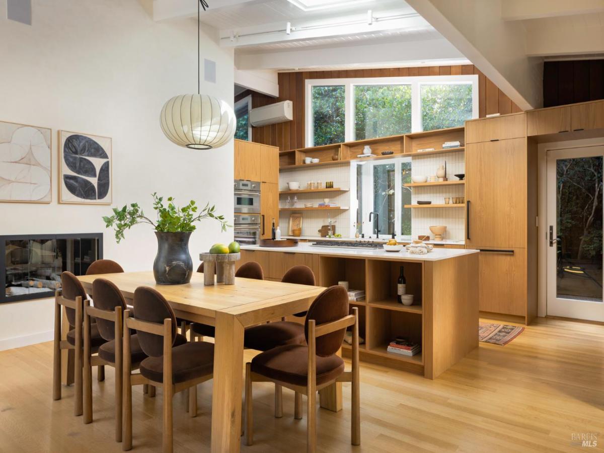 MLS #325083662 img 0