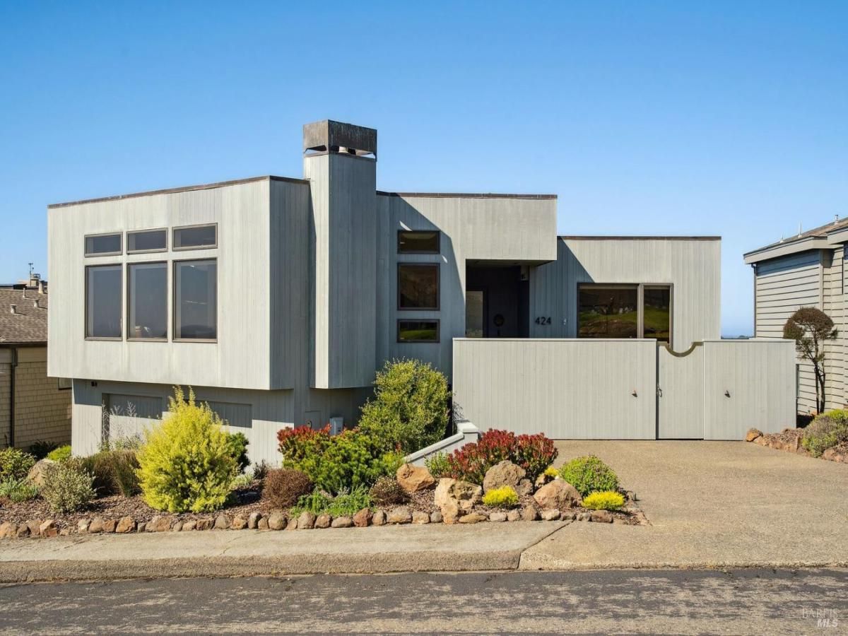 MLS #325083898 img 0