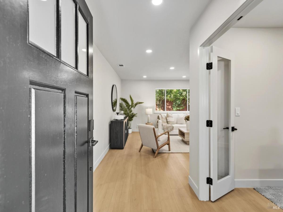 MLS #325084071 img 0