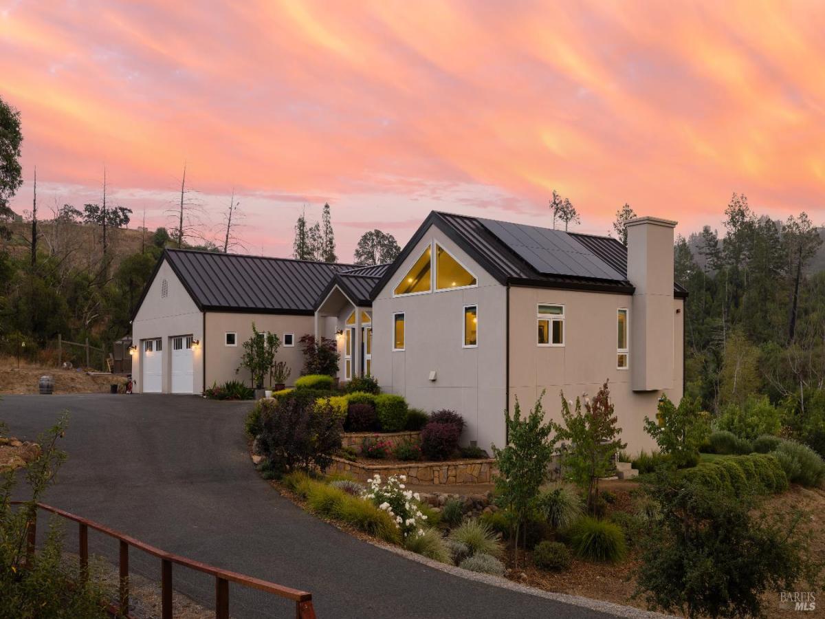 MLS #325084467 img 0