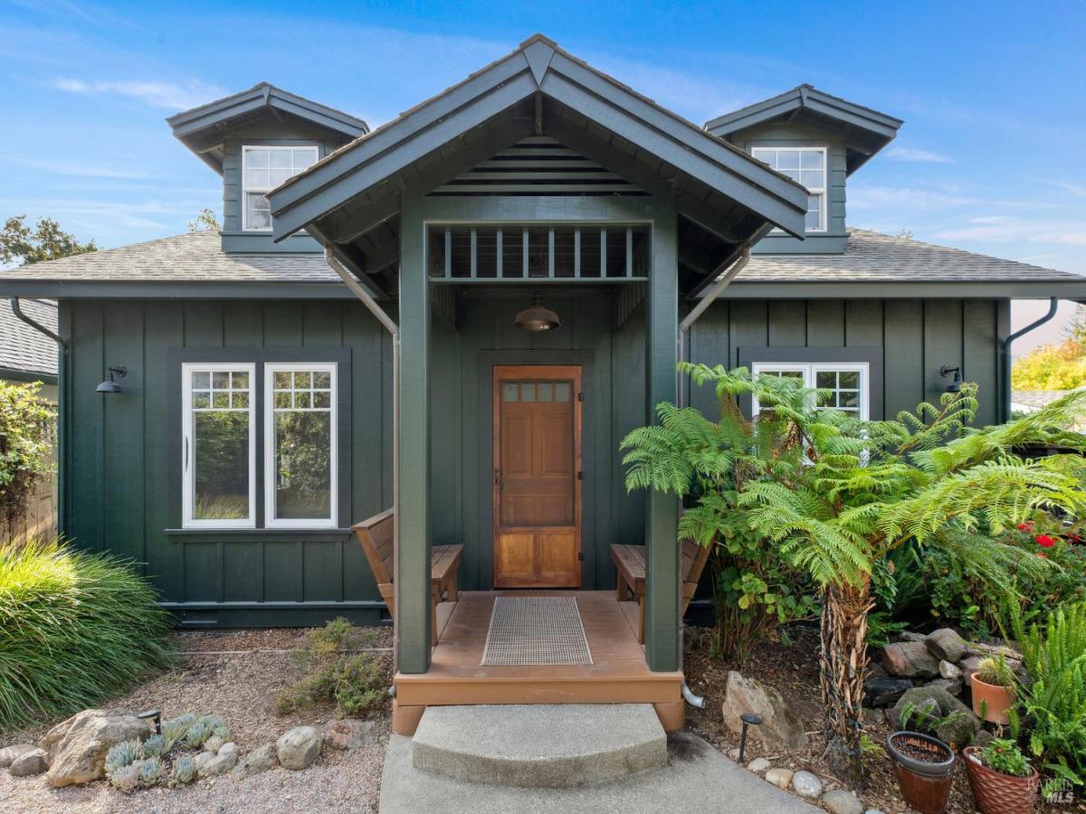 MLS #325085099 img 0