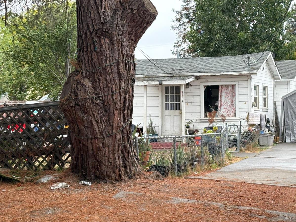 MLS #325085106 img 0