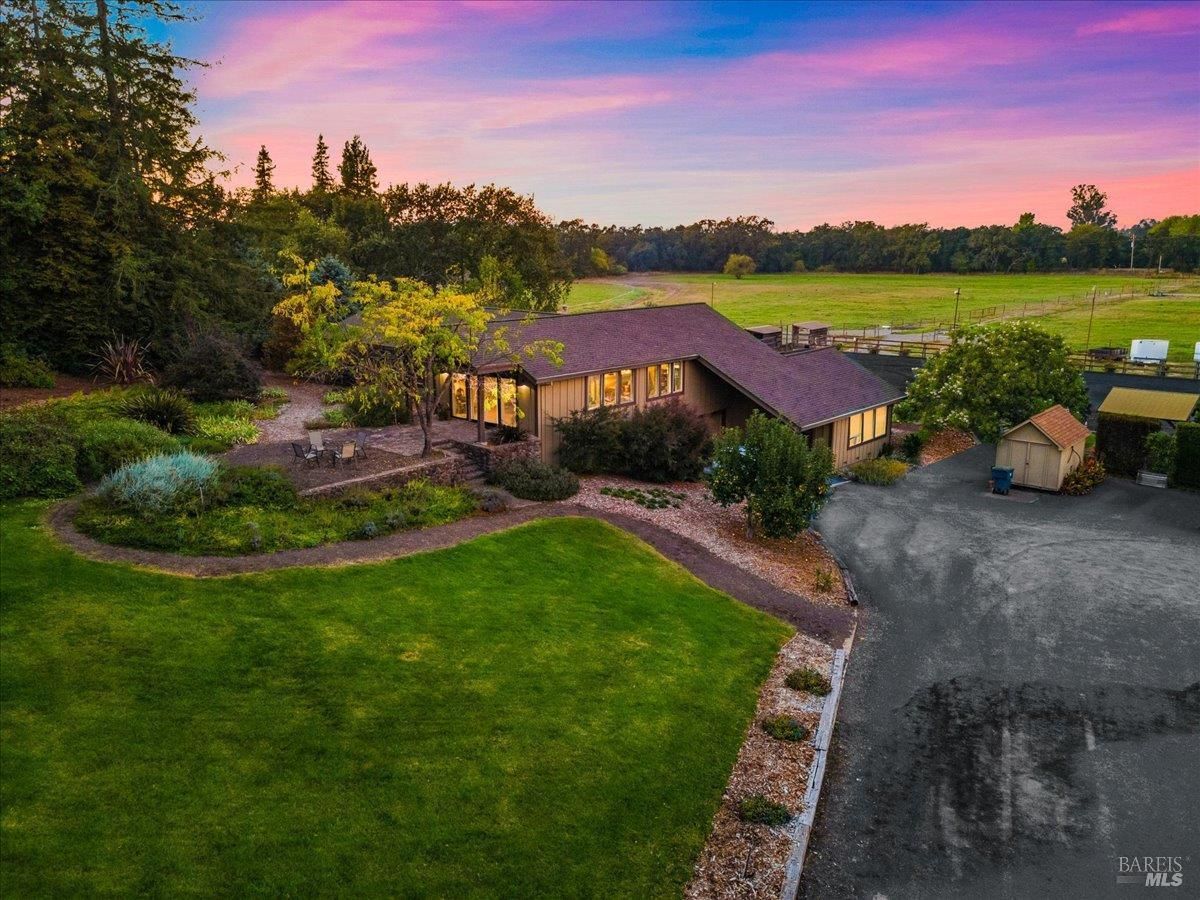 MLS #325085213 img 0