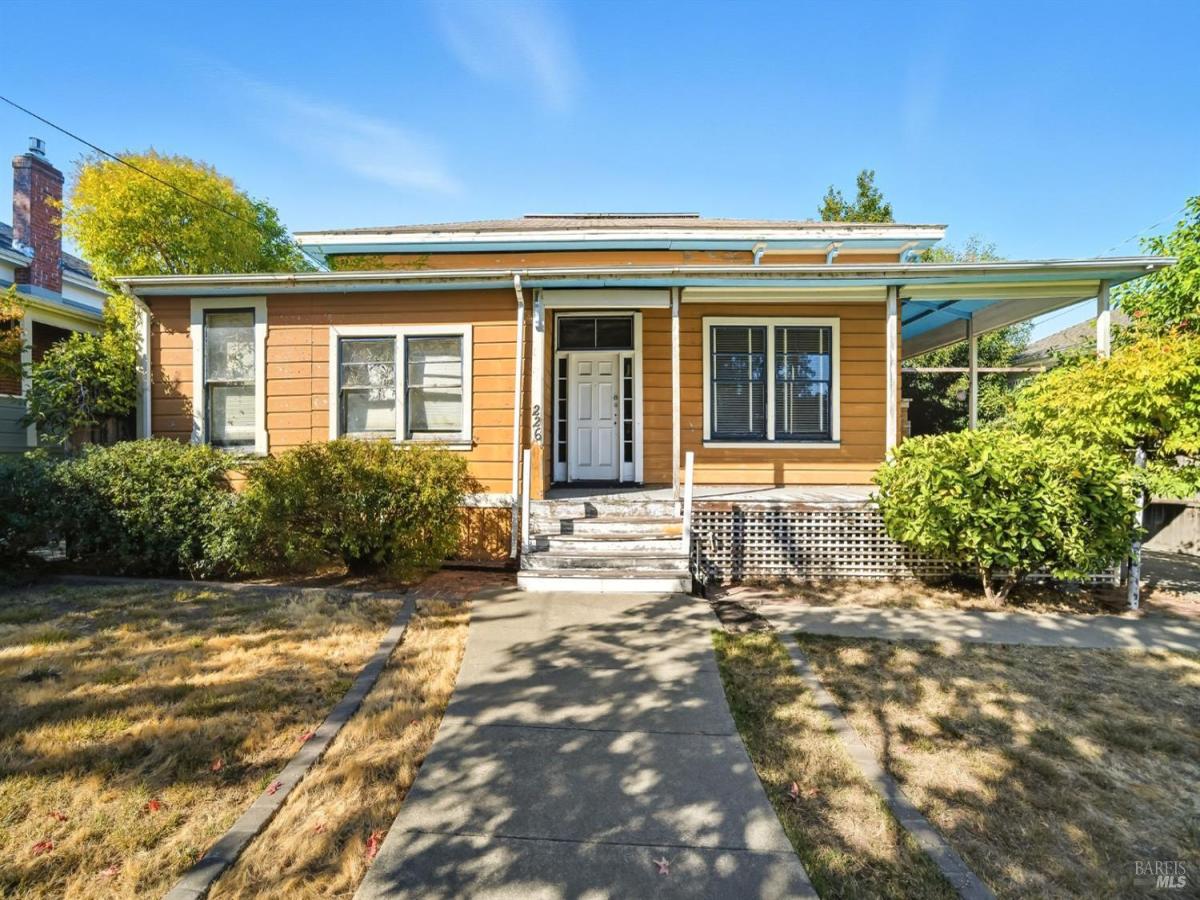 MLS #325085399 img 0