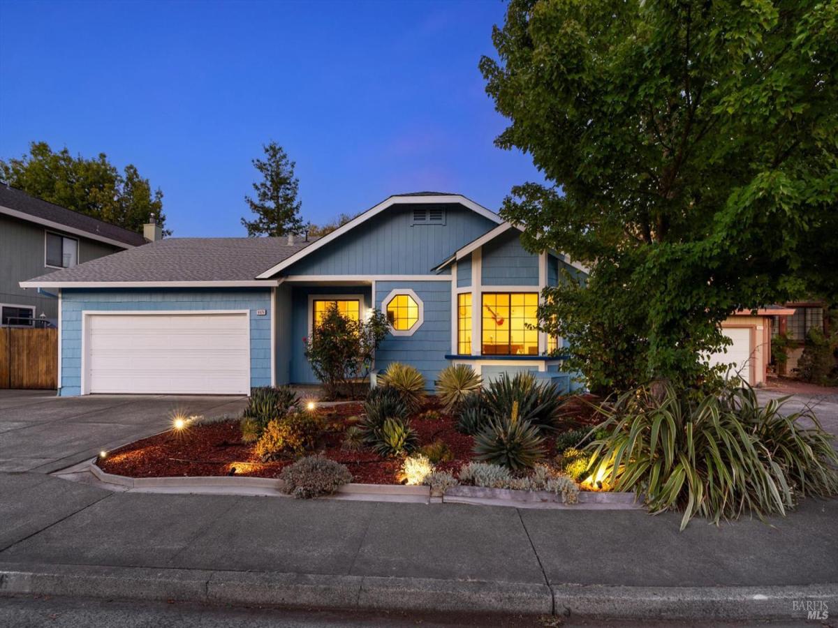 MLS #325085457 img 0