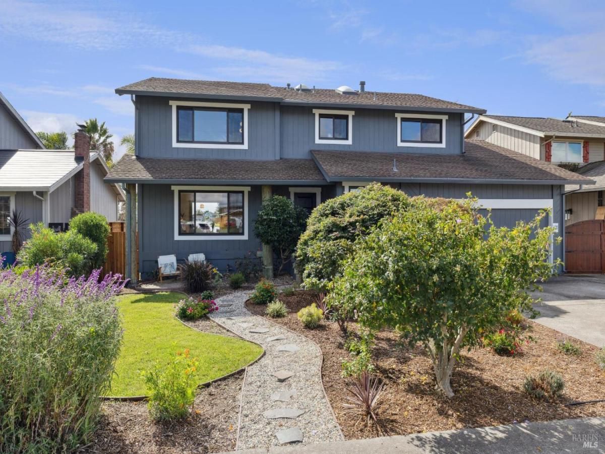 MLS #325085936 img 0