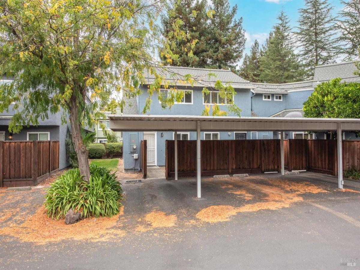 MLS #325085990 img 0