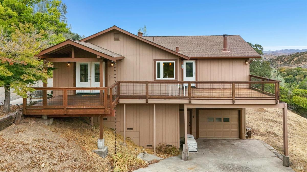 MLS #325086403 img 0