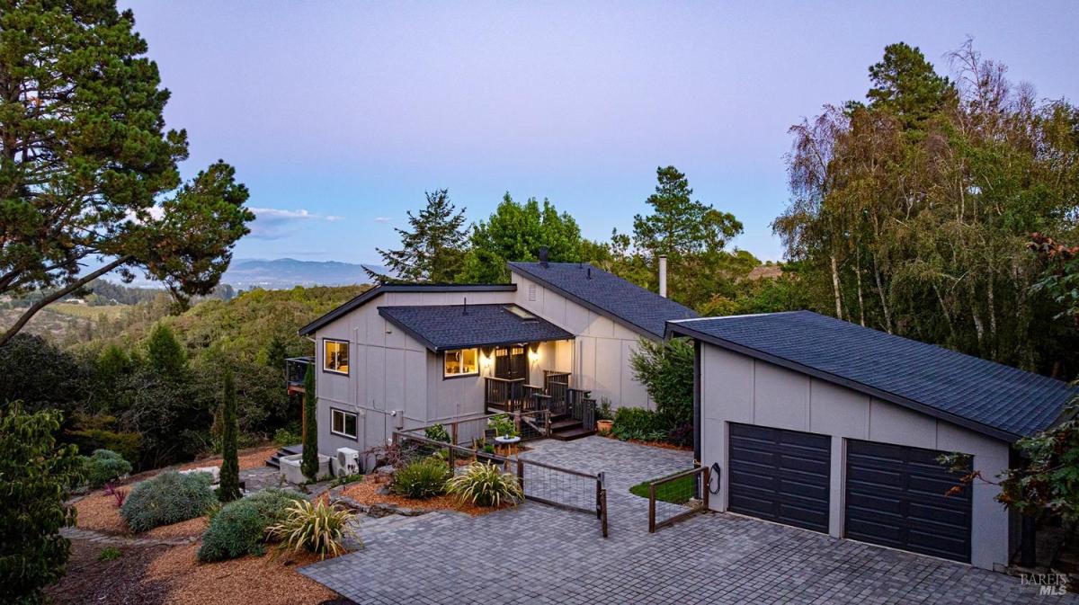 MLS #325086647 img 0