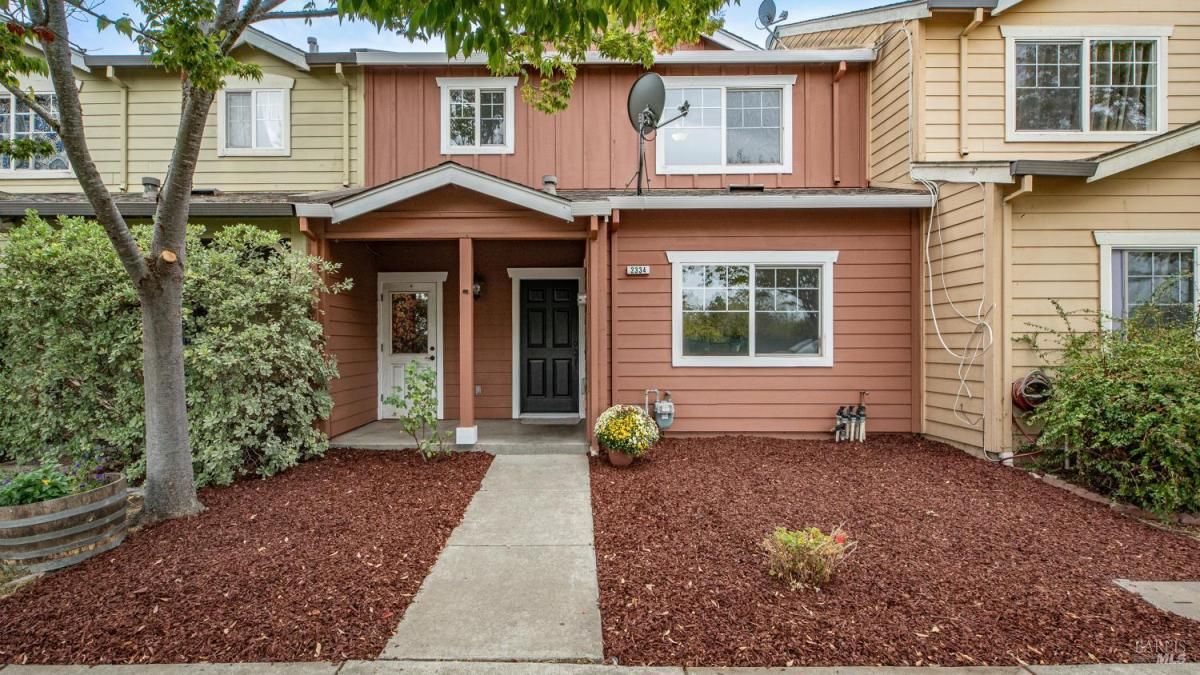 MLS #325086720 img 0