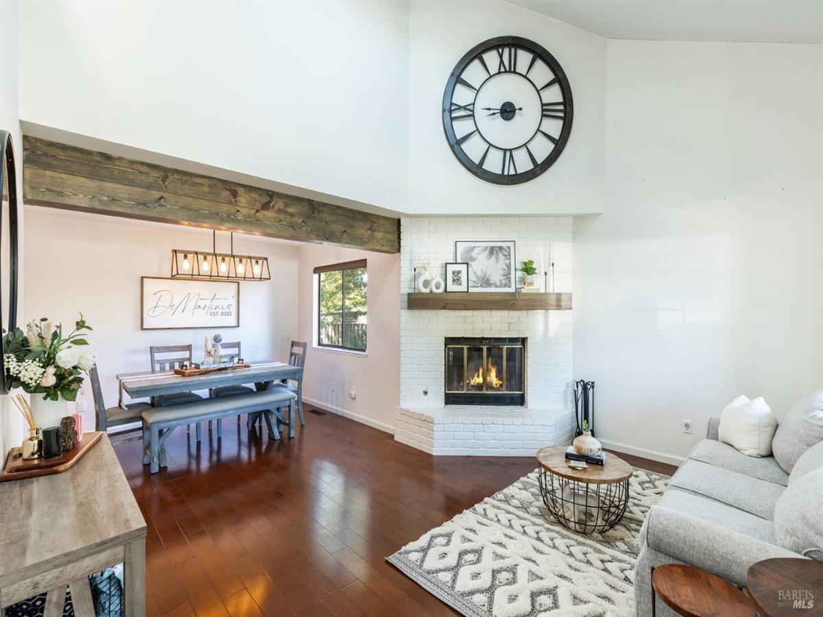 MLS #325086764 img 0