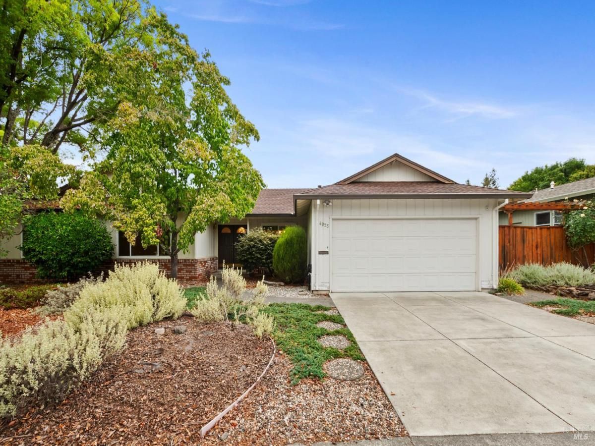 MLS #325086849 img 0