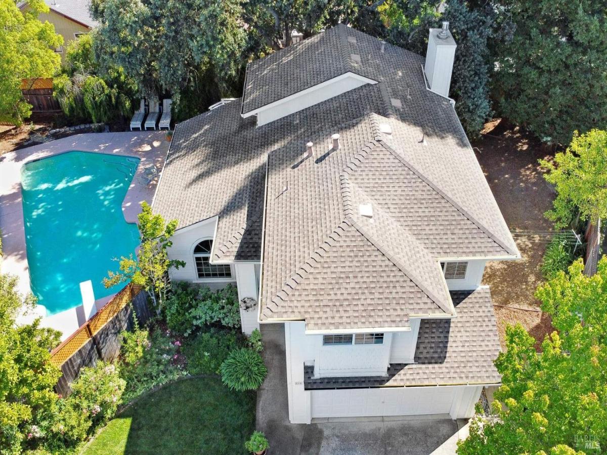 MLS #325087686 img 0