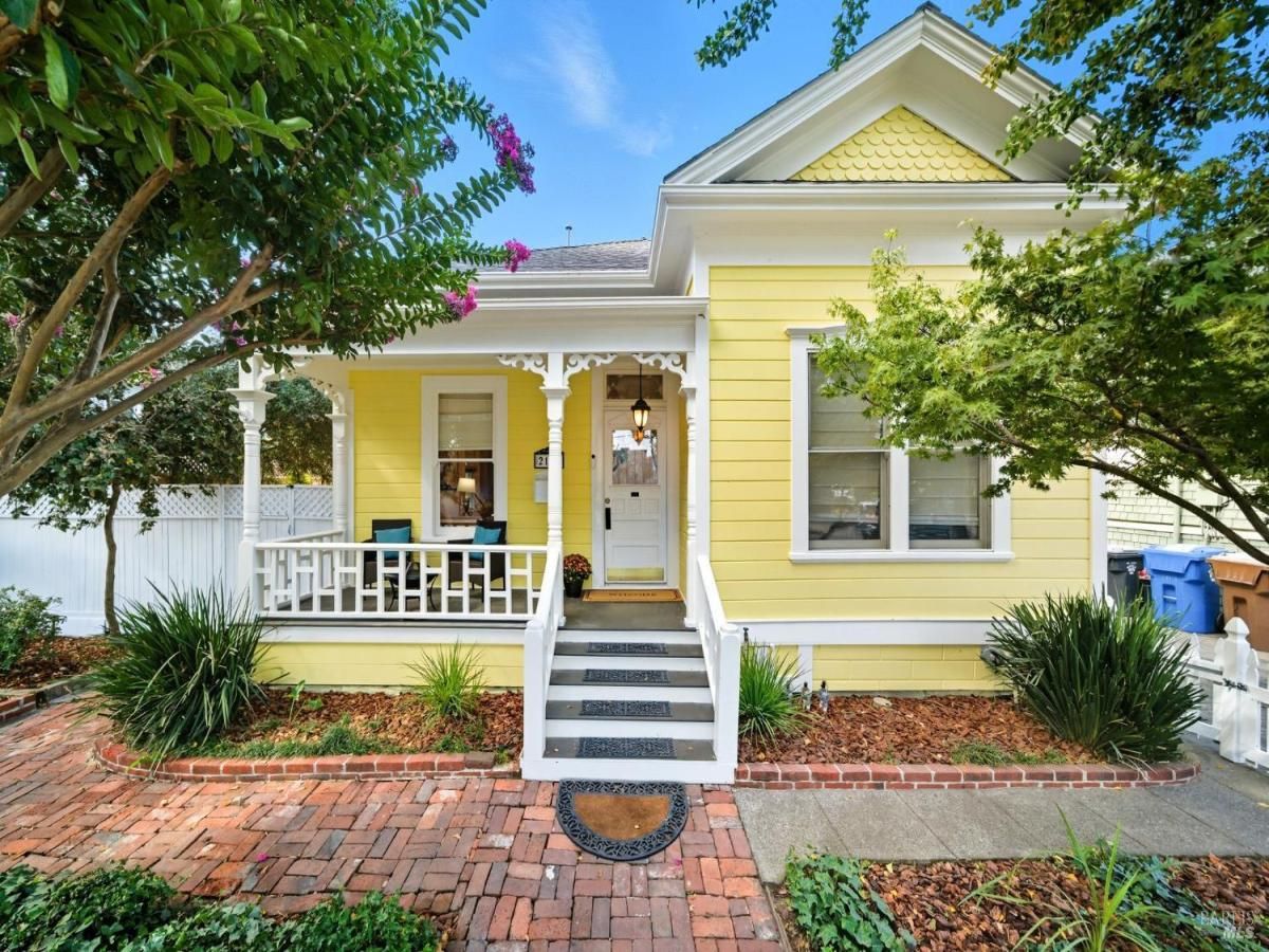 MLS #325087875 img 0